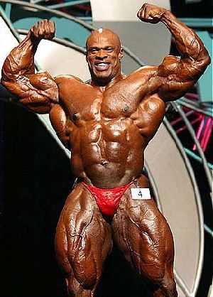 Ronnie Coleman posing