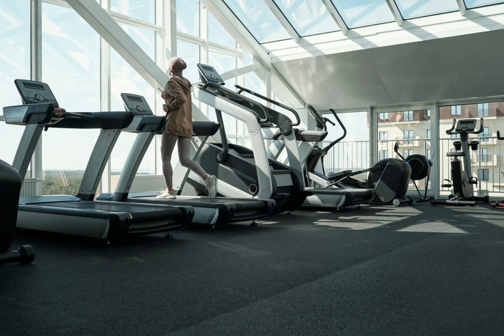 Elliptical Machine vs Treadmills