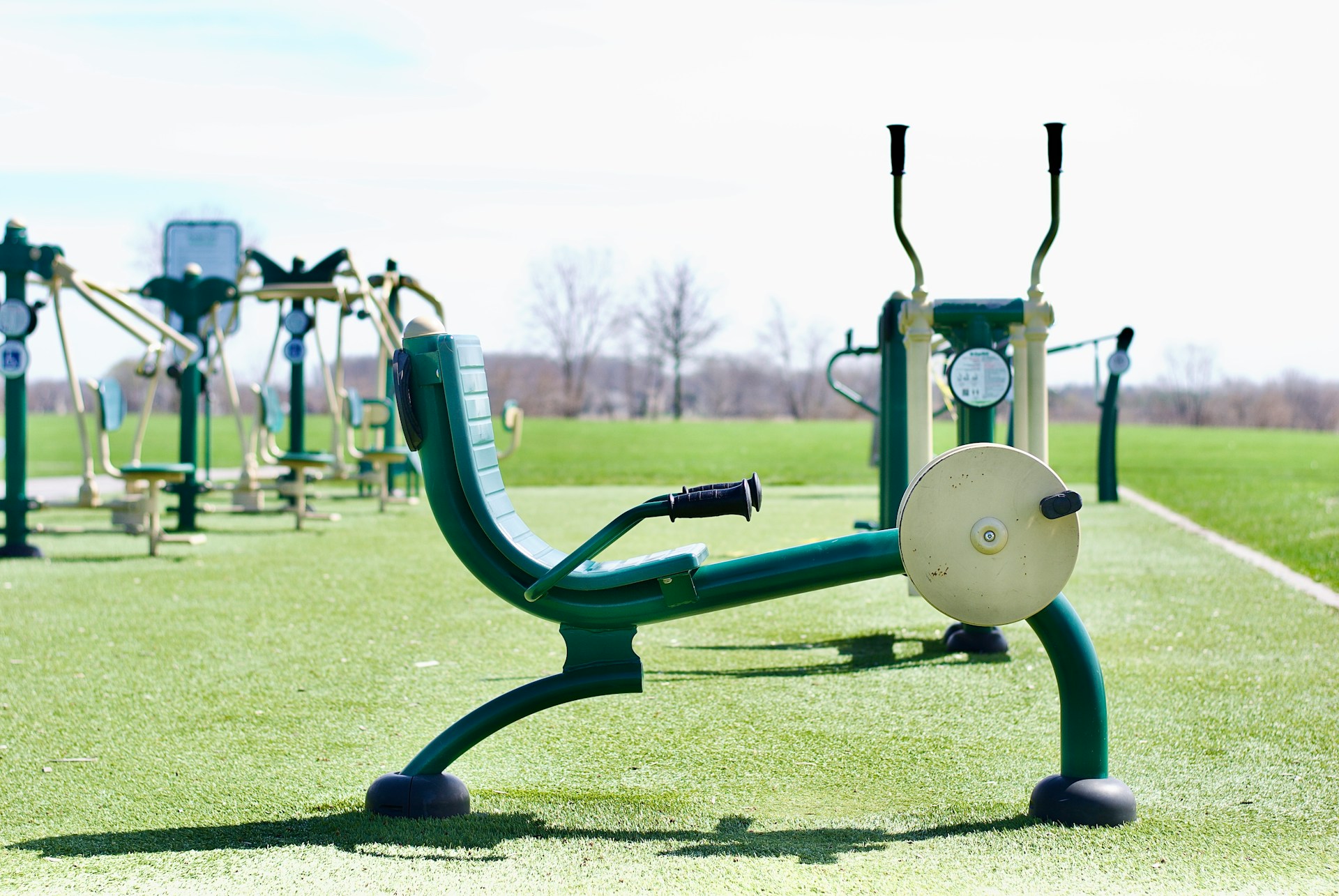 Commercial outdoor gym equipment