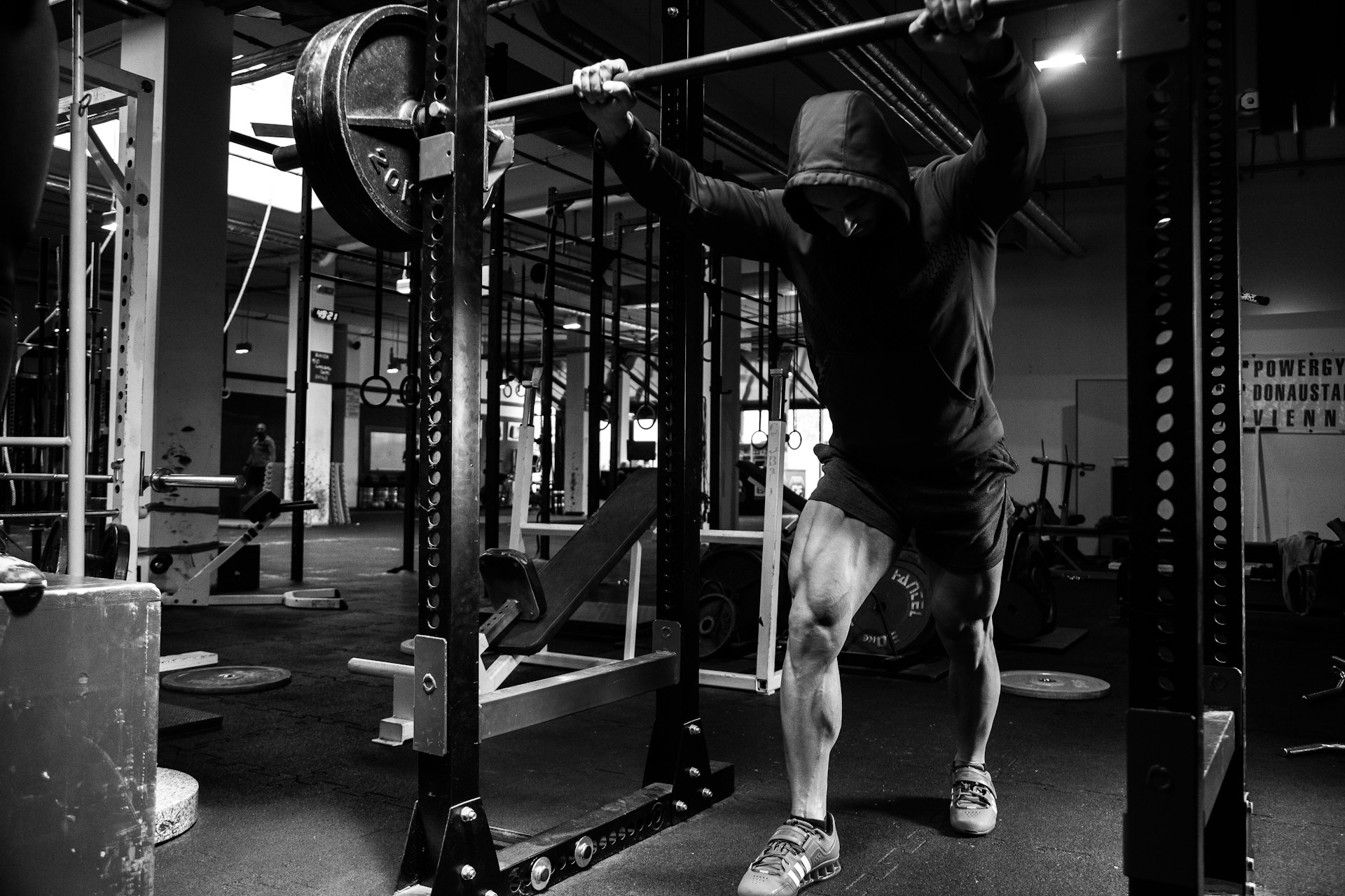 How to use a squat rack